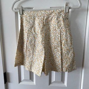 Petersyn Womens Amalfi Saffron Floral Pleated Shorts Size XS